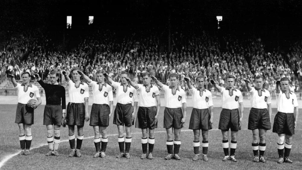closer-look-nazi-germany-1938-world-cup-kit_2.jpg